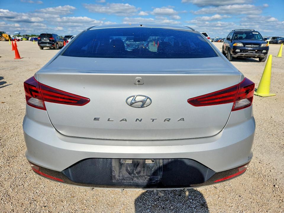 Photo 6 from auction – 2019 HYUNDAI ELANTRA with VIN 5NPD84LF4KH484228