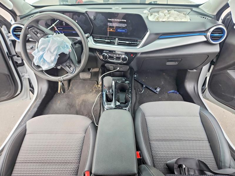 Photo 8 from auction – 2025 CHEVROLET TRAX with VIN KL77LHEP1SC194143