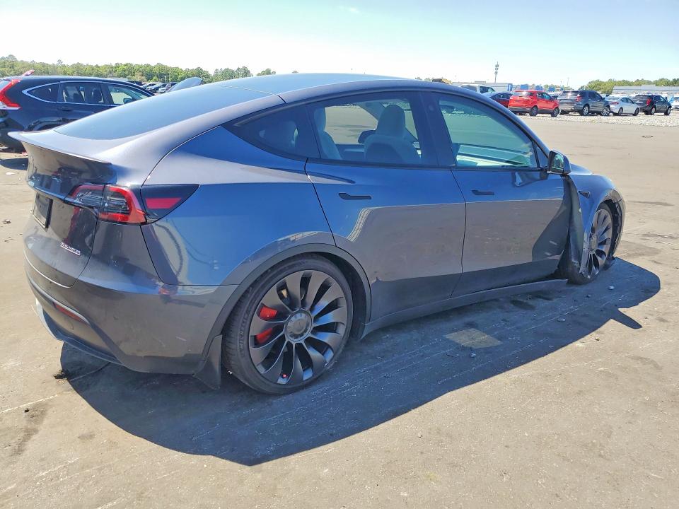 Photo 3 from auction – 2023 TESLA MODEL Y with VIN 7SAYGDEF9PF749462