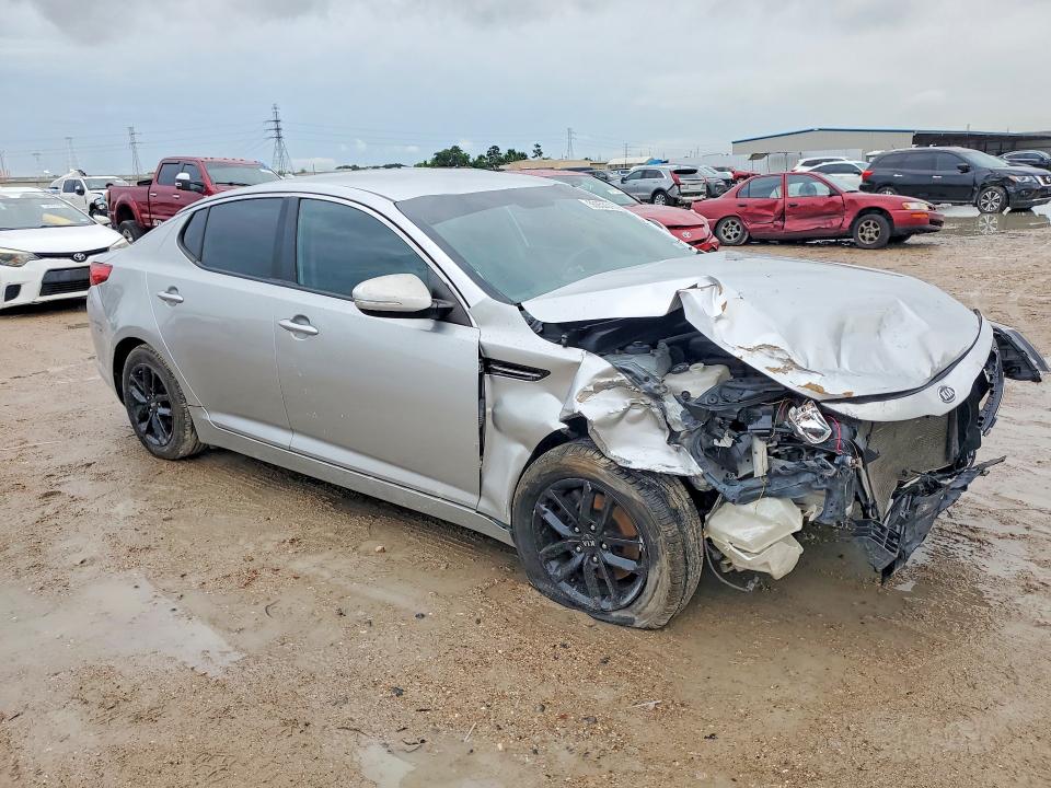 Photo 4 from auction – 2011 KIA OPTIMA with VIN KNAGM4A71B5149946