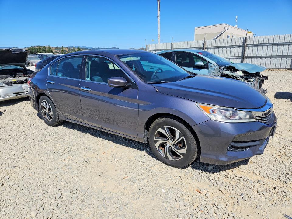Photo 4 from auction – 2016 HONDA ACCORD with VIN 1HGCR2F32GA026962