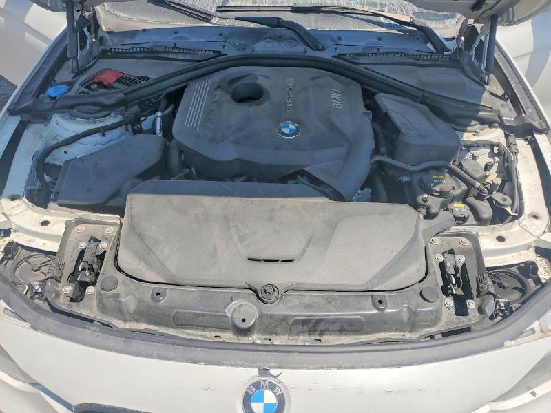 Photo 11 from auction – 2017 BMW 330 with VIN WBA8B9G57HNU48430