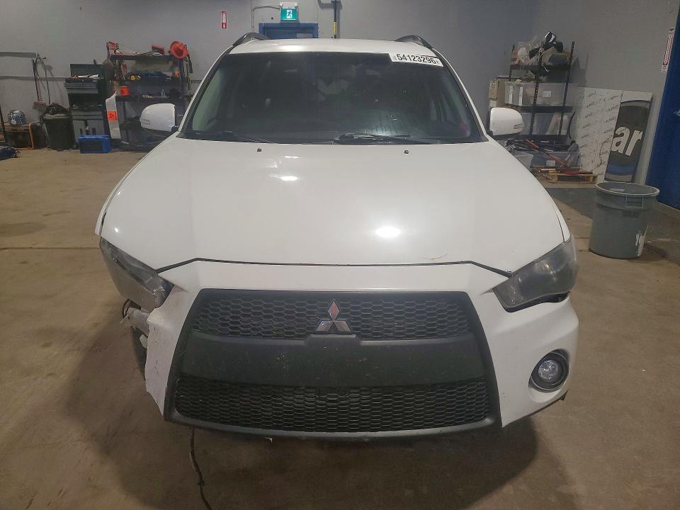 Photo 5 from auction – 2011 MITSUBISHI OUTLANDER with VIN JA4JT3AX3BU603555