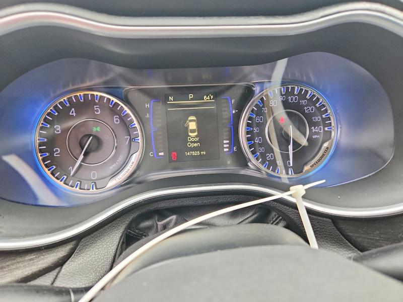 Photo 9 from auction – 2016 CHRYSLER 200 with VIN 1C3CCCABXGN159809