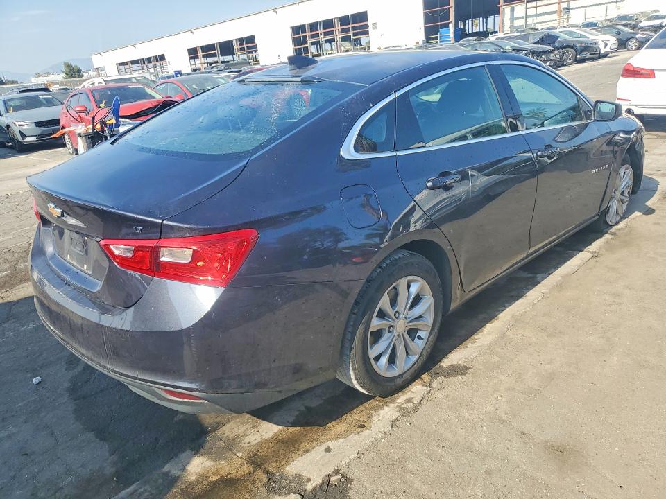 Photo 3 from auction – 2023 CHEVROLET MALIBU with VIN 1G1ZD5ST9PF243628