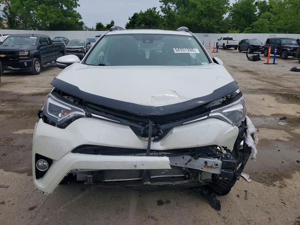 Photo 5 from auction – 2017 TOYOTA RAV4 with VIN 2T3DFREV9HW565752