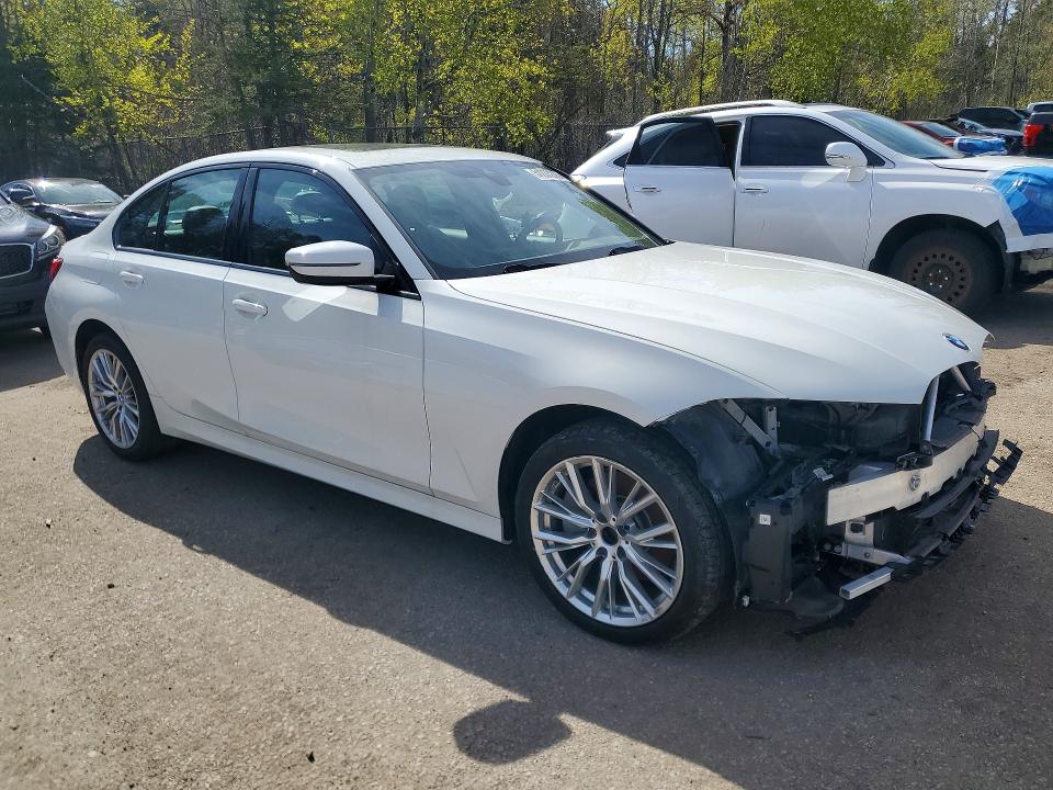Photo 4 from auction – 2023 BMW 330XI with VIN 3MW89FF08P8C98605