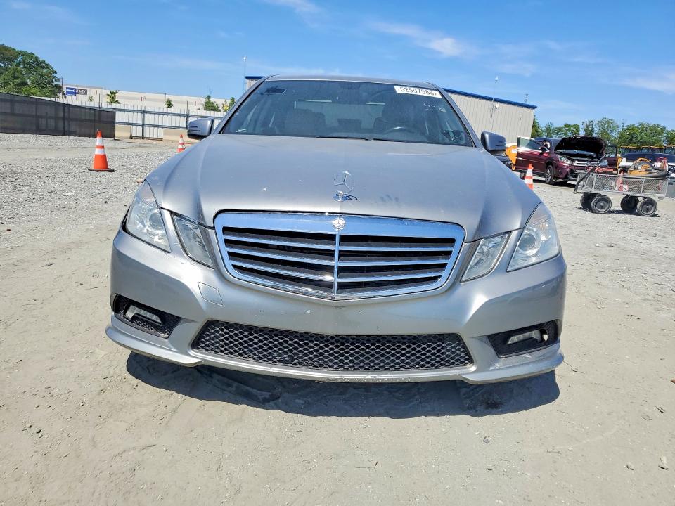 Photo 5 from auction – 2011 MERCEDES-BENZ E with VIN WDDHF2EBXBA451057