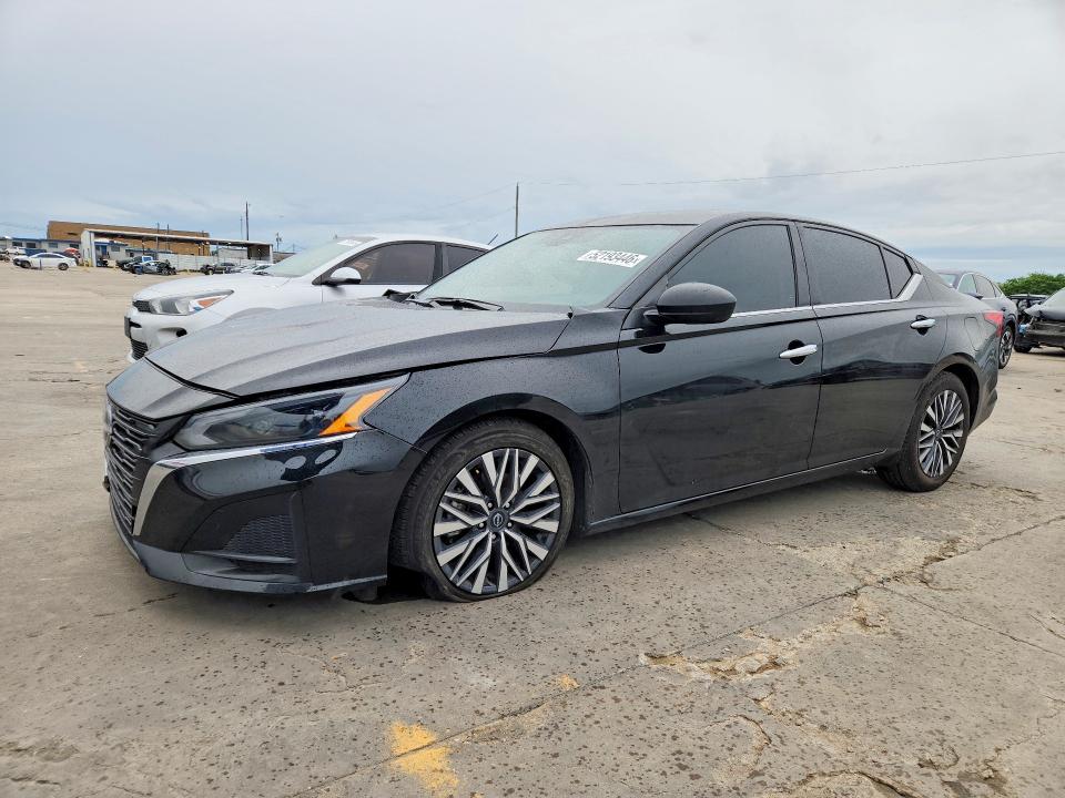 NISSAN ALTIMA 2024 مع رقم تعريف المركبة 1N4BL4DV2RN305129 - صورة من المزاد
