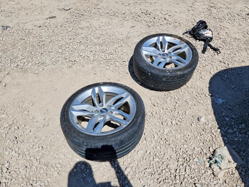 Photo 12 from auction – 2019 AUDI A5 with VIN WAUANCF56KA054472