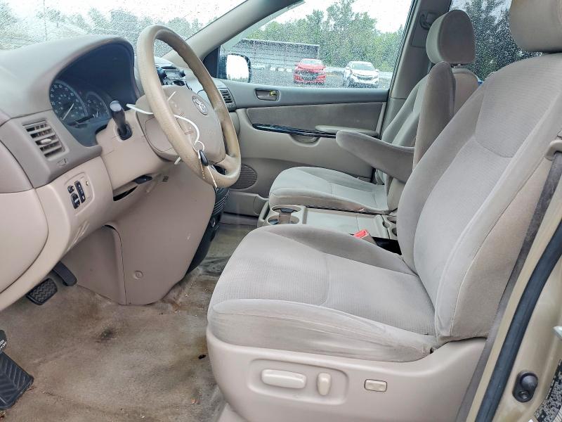 Photo 7 from auction – 2005 TOYOTA SIENNA with VIN 5TDZA23C85S233568