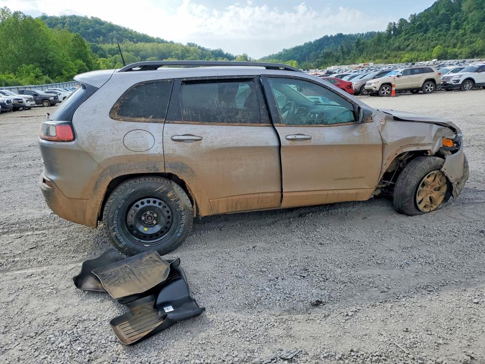 Photo 3 from auction – 2021 JEEP CHEROKEE with VIN 1C4PJMBX4MD145151
