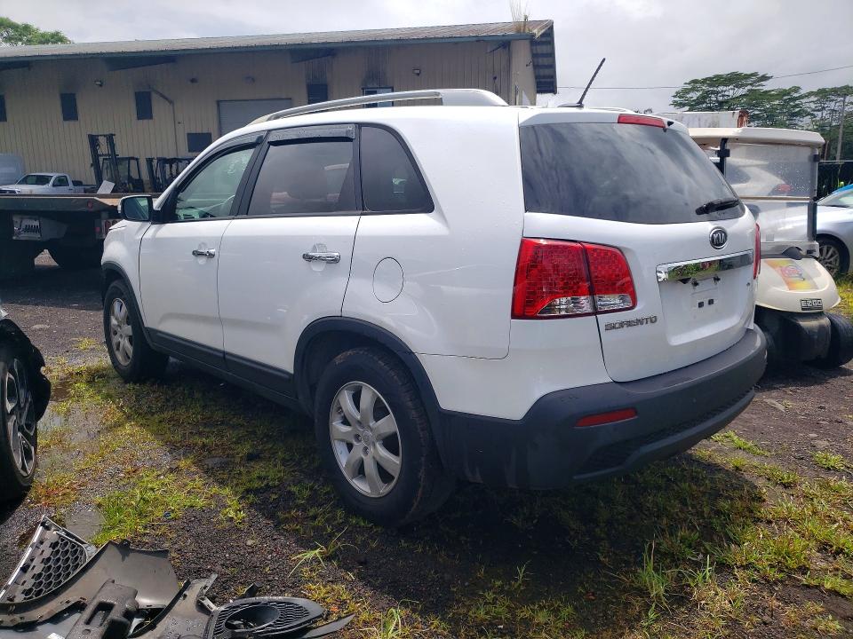 Photo 2 from auction – 2011 KIA SORENTO with VIN 5XYKT4A11BG114391