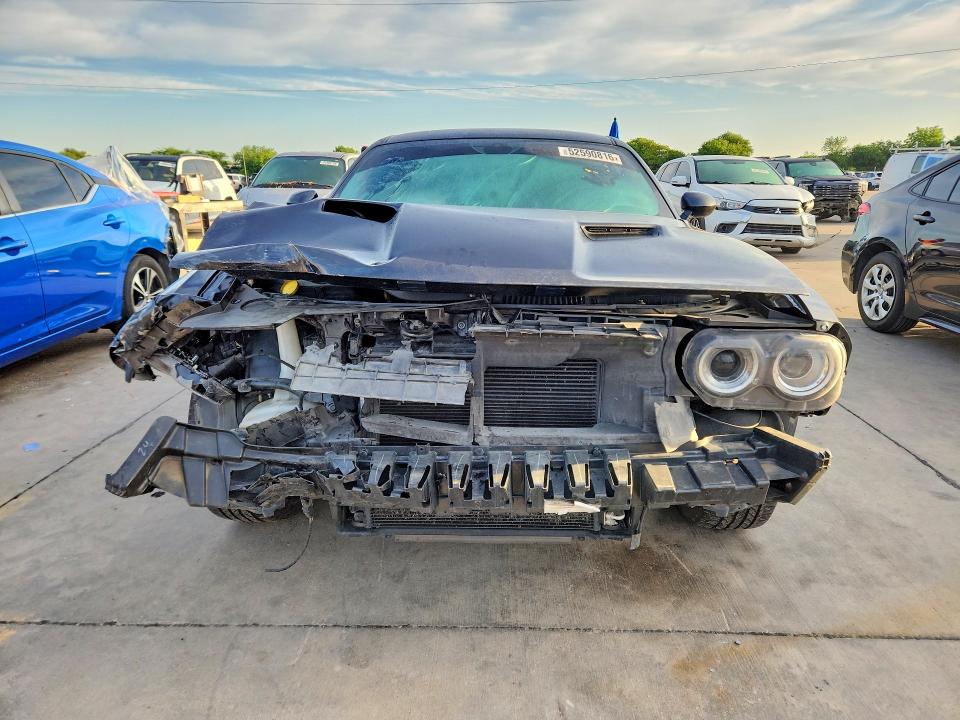 Photo 5 from auction – 2018 DODGE CHALLENGER with VIN 2C3CDZAG5JH333863