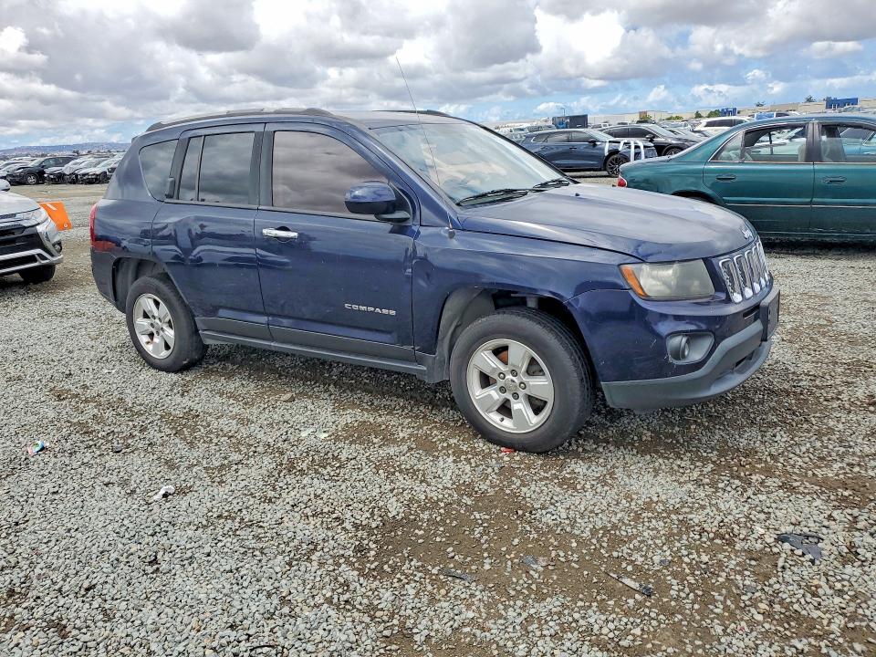 Photo 4 from auction – 2016 JEEP COMPASS with VIN 1C4NJCEA4GD655433