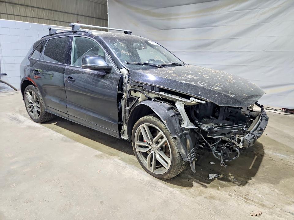 Foto 4 de la subasta – 2015 AUDI SQ5 con VIN WA1VGAFP1FA051788