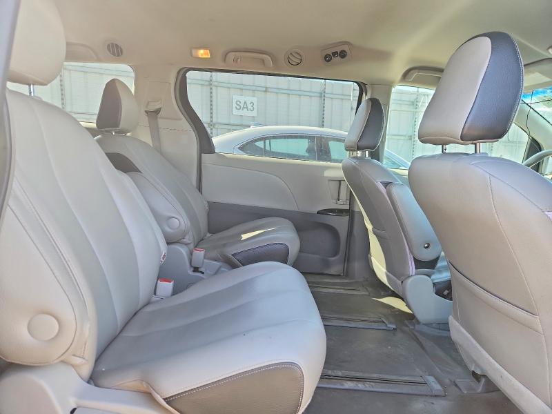 Photo 11 from auction – 2013 TOYOTA SIENNA with VIN 5TDZK3DC8DS391912