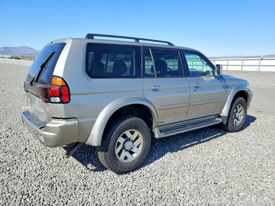 Photo 3 from auction – 2002 MITSUBISHI MONTERO with VIN JA4MT41R92J051095