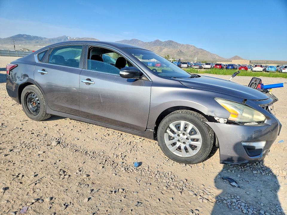 Photo 4 from auction – 2015 NISSAN ALTIMA with VIN 1N4AL3AP3FC431440