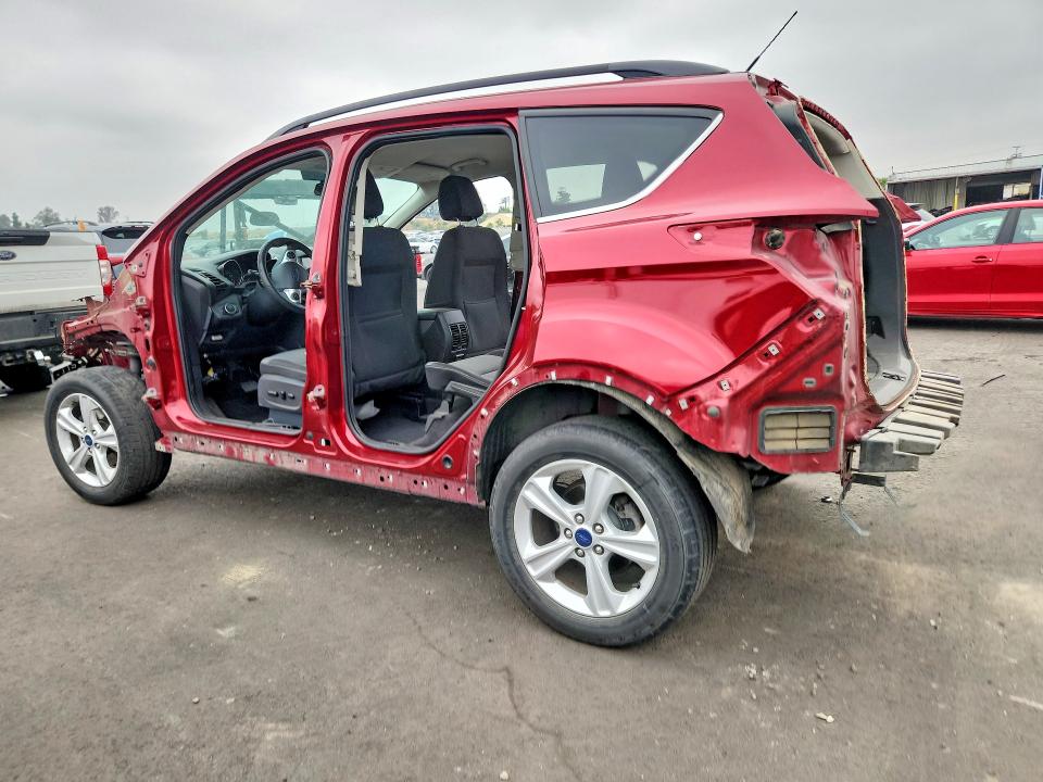Photo 2 from auction – 2016 FORD ESCAPE with VIN 1FMCU0GX1GUC38345