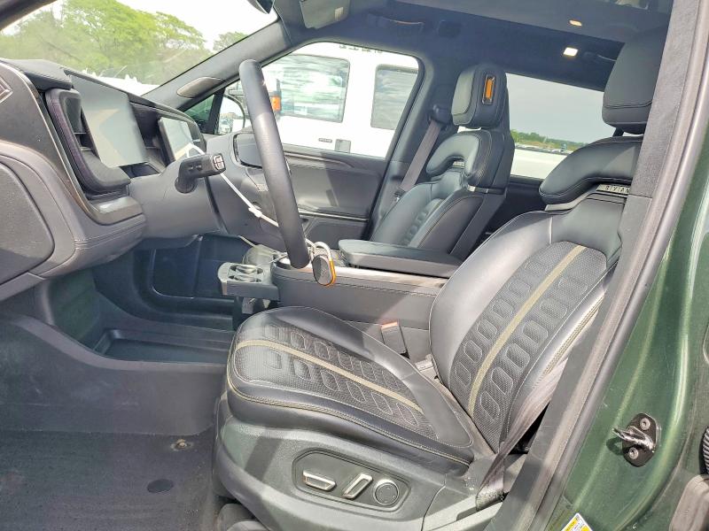 Photo 7 from auction – 2024 RIVIAN R1S with VIN 7PDSGBBA2RN044399