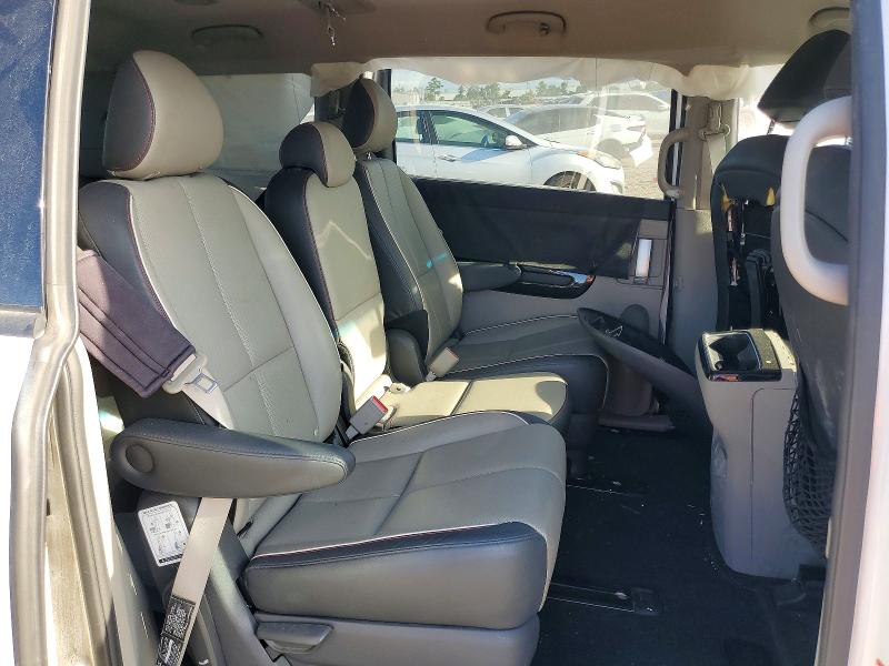 Photo 11 from auction – 2015 KIA SEDONA with VIN KNDMC5C18F6019069