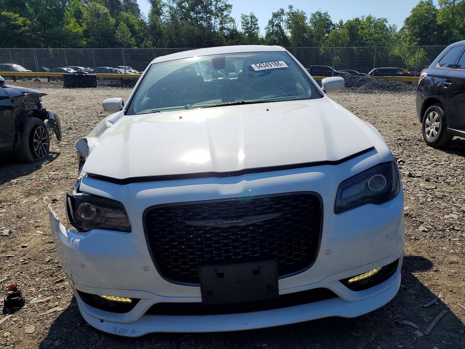 Photo 5 from auction – 2022 CHRYSLER 300 with VIN 2C3CCADG1NH154659