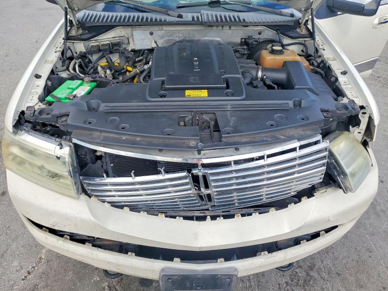 Photo 12 from auction – 2008 LINCOLN NAVIGATOR with VIN 5LMFL27508LJ10225
