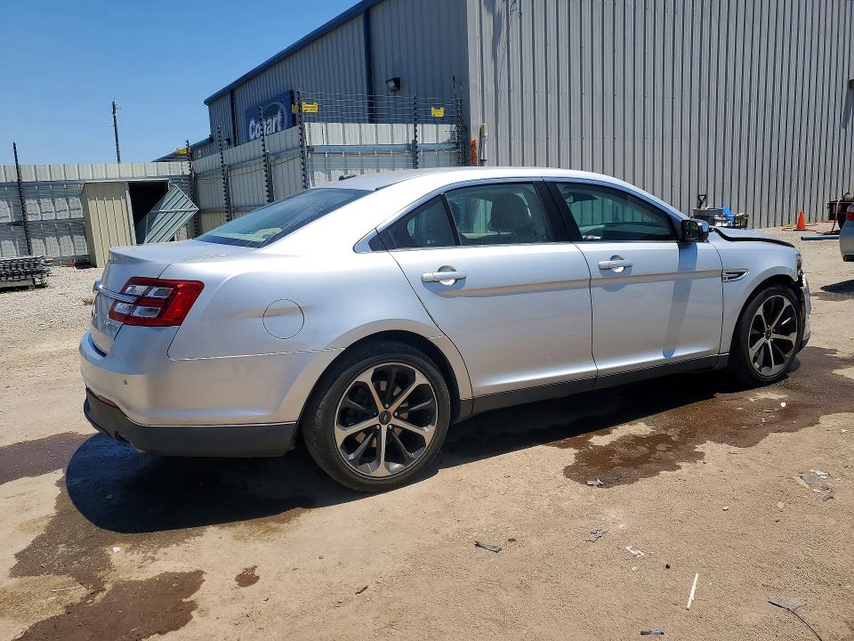 Photo 3 from auction – 2015 FORD TAURUS with VIN 1FAHP2F87FG103204