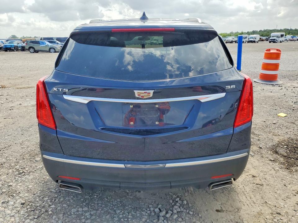 Photo 6 from auction – 2017 CADILLAC XT5 with VIN 1GYKNCRS8HZ274354