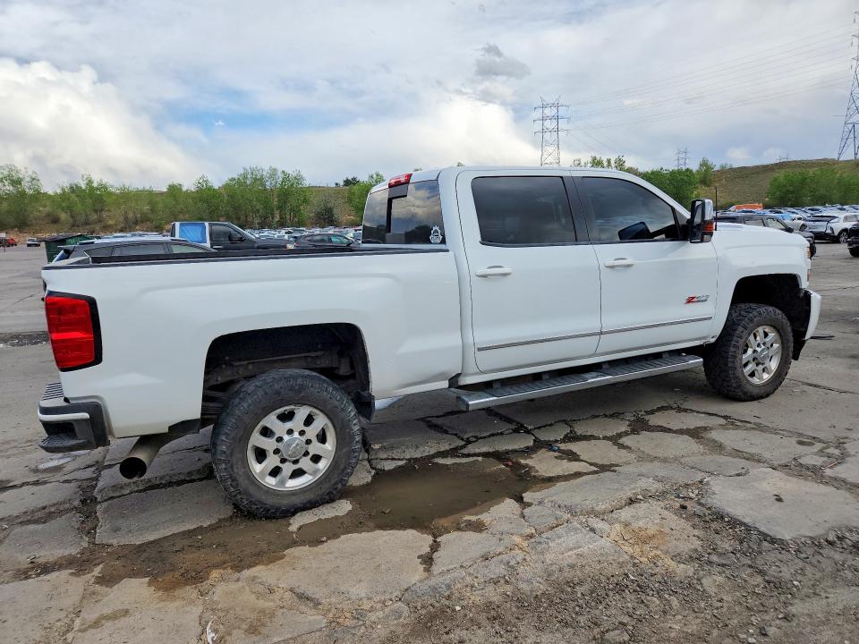 Photo 3 from auction – 2018 CHEVROLET SILVERADO with VIN 1GC4KZCY4JF261616