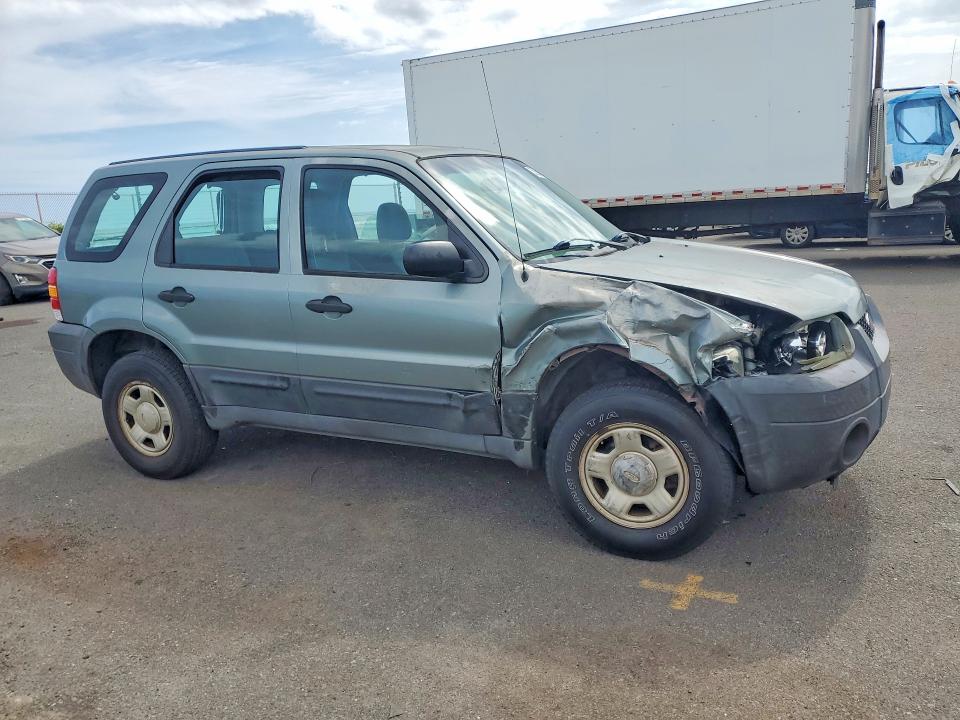 Photo 4 from auction – 2005 FORD ESCAPE with VIN 1FMYU02Z85KA45715