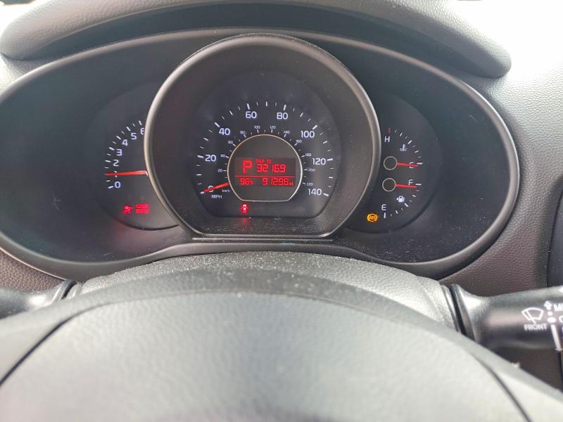 Photo 9 from auction – 2016 KIA SOUL with VIN KNDJN2A20G7399995