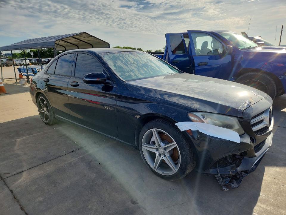 Photo 4 from auction – 2016 MERCEDES-BENZ C with VIN 55SWF4JB9GU161330