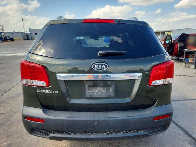 Photo 6 from auction – 2011 KIA SORENTO with VIN 5XYKT4A27BG109138