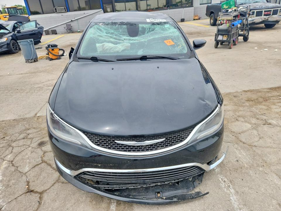 Photo 5 from auction – 2015 CHRYSLER 200 with VIN 1C3CCCABXFN695593