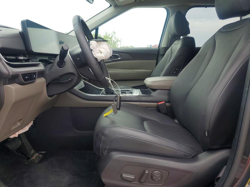 Photo 7 from auction – 2026 KIA CARNIVAL with VIN KNDNC5K32T6580693