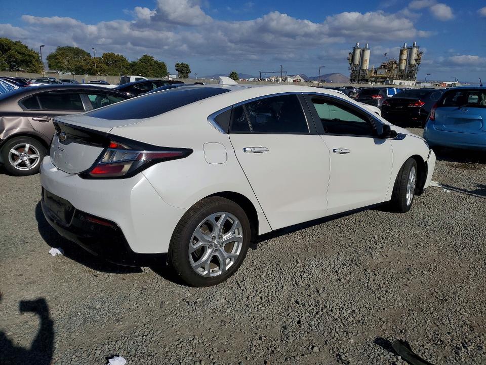 Photo 3 from auction – 2016 CHEVROLET VOLT with VIN 1G1RD6S50GU110548