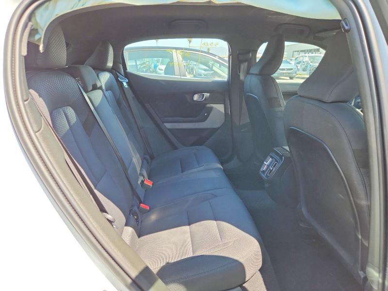Photo 10 from auction – 2023 ASTON MARTIN 2 with VIN YSMEG3KA6PL157053