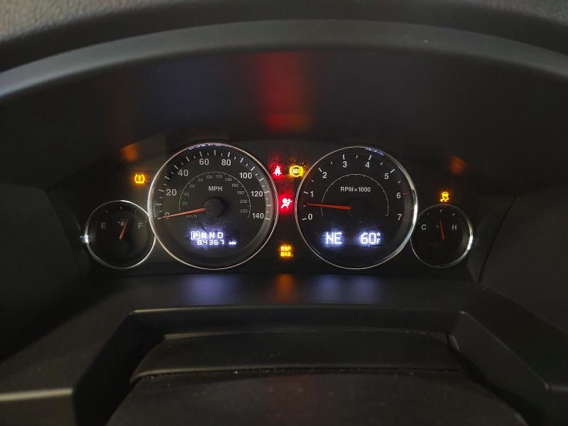 Photo 9 from auction – 2010 JEEP COMMANDER with VIN 1J4RG4GK9AC161877