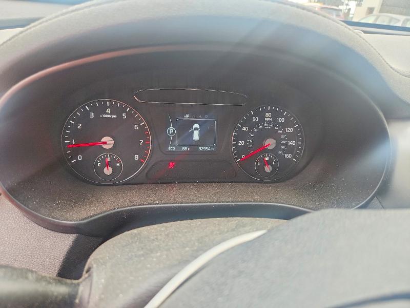 Photo 9 from auction – 2017 KIA SORENTO with VIN 5XYPGDA39HG329179