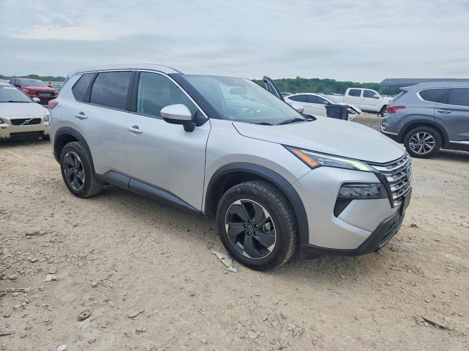 Photo 4 from auction – 2024 NISSAN ROGUE with VIN 5N1BT3BB0RC692090