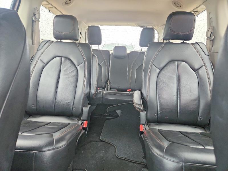 Photo 10 from auction – 2017 CHRYSLER PACIFICA with VIN 2C4RC1BG6HR537942