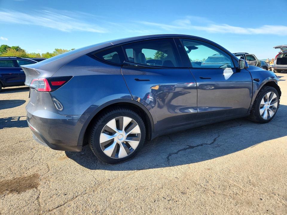 Photo 3 from auction – 2023 TESLA MODEL Y with VIN 7SAYGDEE4PF832210