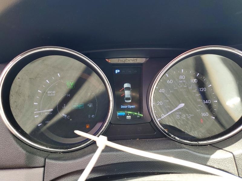 Foto 9 de la subasta – 2014 HYUNDAI SONATA con VIN KMHEC4A47EA113009