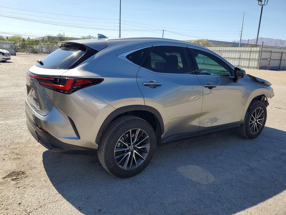 Photo 3 from auction – 2022 LEXUS NX with VIN 2T2GGCEZ9NC008772