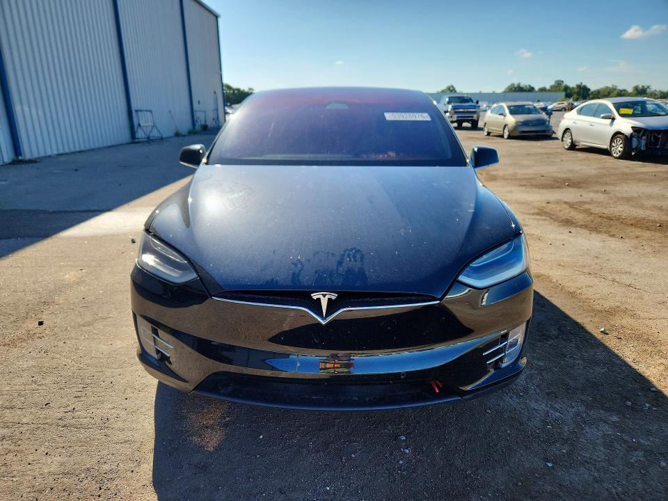 Photo 5 from auction – 2018 TESLA MODEL X with VIN 5YJXCBE46JF140893