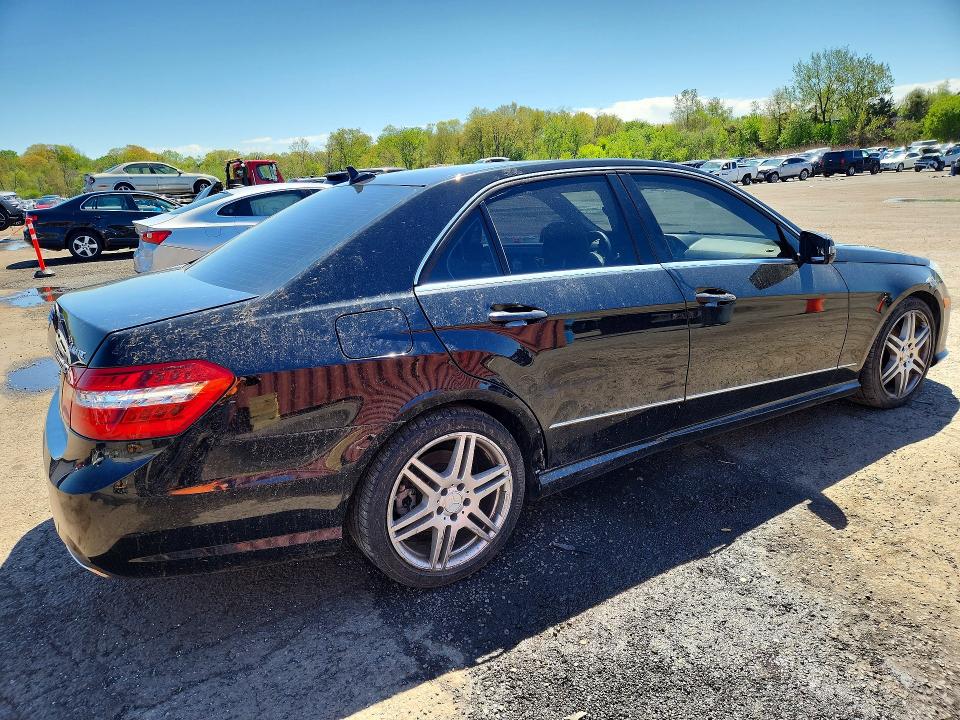 Photo 3 from auction – 2011 MERCEDES-BENZ E with VIN WDDHF8HB4BA290252