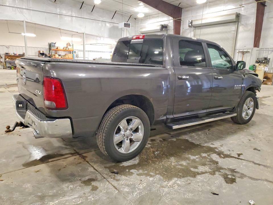 Photo 3 from auction – 2017 RAM 1500 with VIN 3C6RR7LT2HG593113