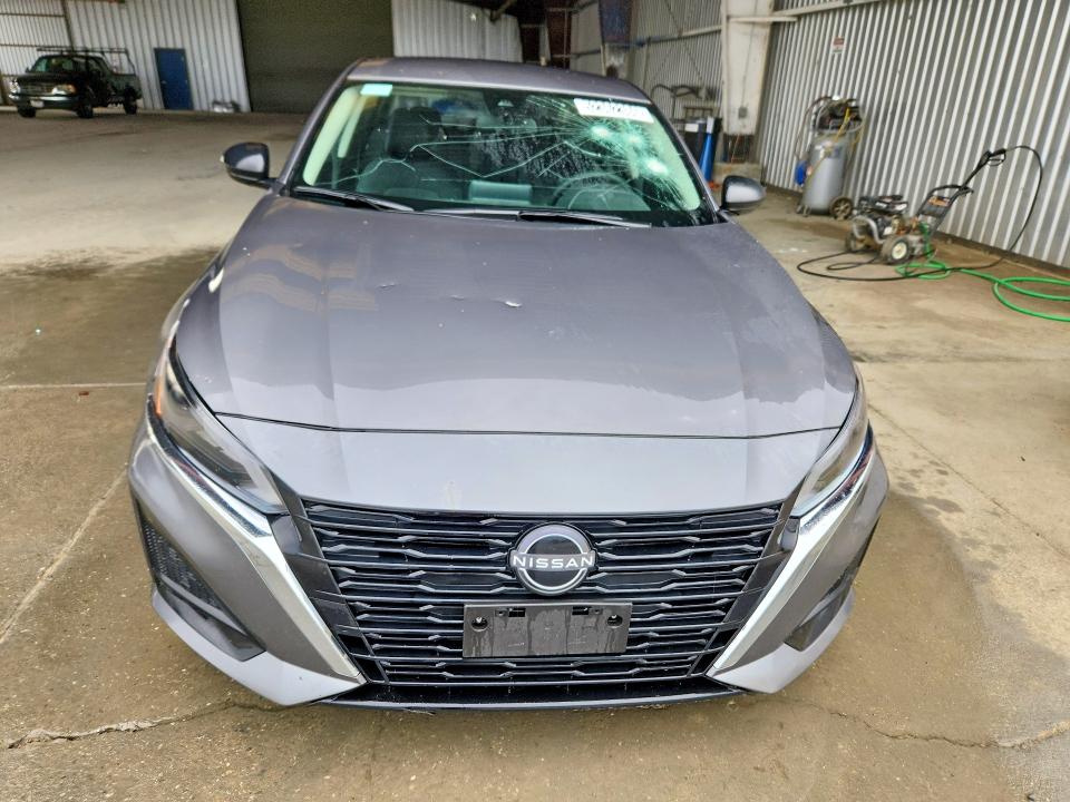Photo 5 from auction – 2025 NISSAN ALTIMA with VIN 1N4BL4DV6SN349575